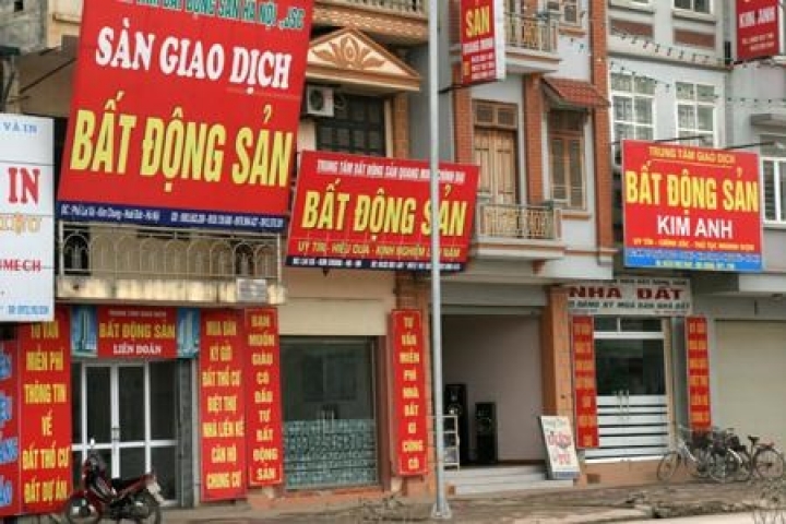 300 sàn giao dịch BĐS đóng cửa, 500 hoạt động cầm chừng